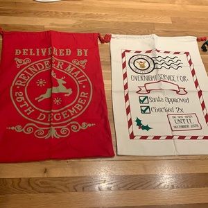 4 large Santa Bags. Excellent condition. 27.5 in/70 cm x 19.7in/50cm